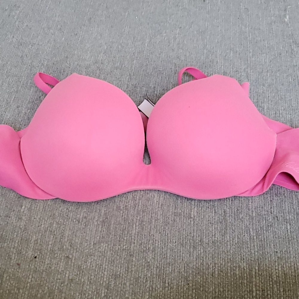 Victoria's Secret Incredible Bra 32B